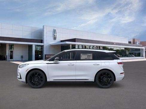 New 2026 Lincoln Corsair Reserve w/ Jet Appearance Package FWD image 4