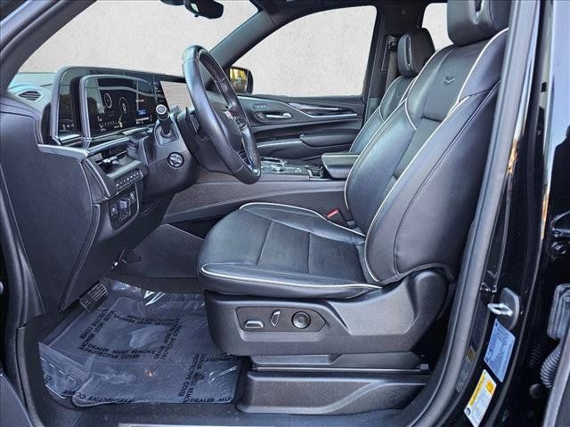 Used 2022 Cadillac Escalade Sport w/ Touring Package AWD/4WD image 21