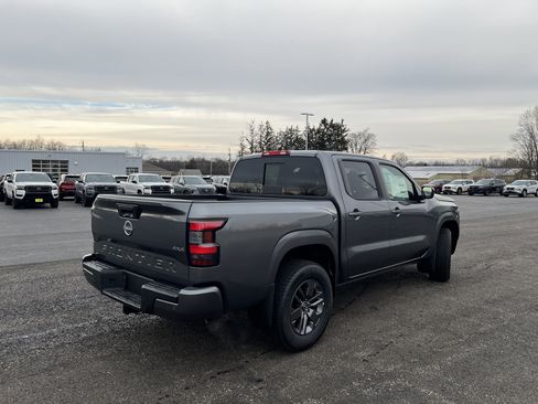 New 2026 Nissan Frontier SV w/ SV Convenience Package image 3