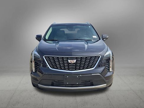 Used 2022 Cadillac XT4 Premium Luxury w/ Enhanced Visibility Package image 9