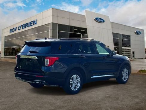 Certified 2023 Ford Explorer XLT w/ Equipment Group 202A AWD/4WD image 5