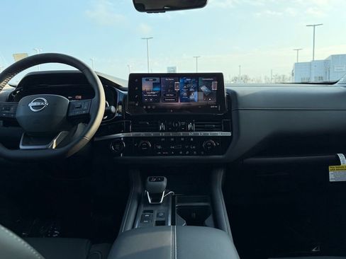 New 2026 Nissan Pathfinder SL w/ SL Premium Package image 19