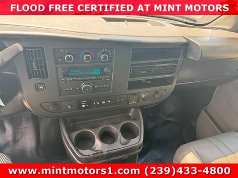 Used 2019 Chevrolet Express 3500 Extended w/ Driver Convenience Package RWD image 29