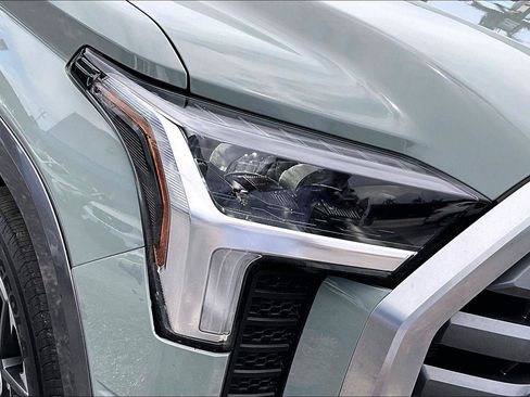 Used 2024 Toyota Tundra Limited w/ Power Package AWD/4WD image 35