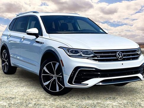 Used 2022 Volkswagen Tiguan SEL R-Line image 1