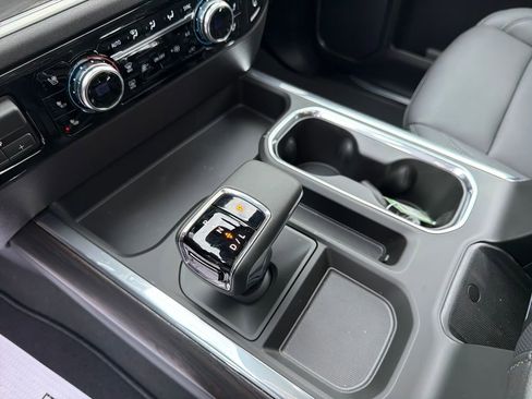 New 2026 GMC Sierra 1500 SLT w/ SLT Convenience Package image 20