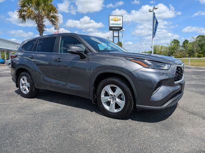 Used 2023 Toyota Highlander L