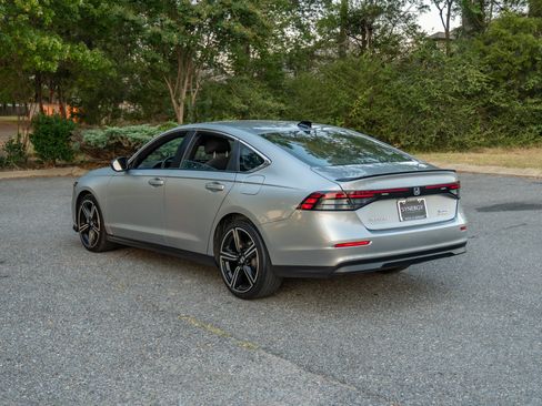 Used 2023 Honda Accord Sport image 8