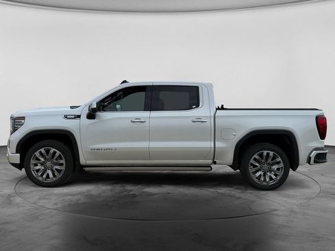 Used 2025 GMC Sierra 1500 Denali w/ Denali Reserve Package AWD/4WD image 6