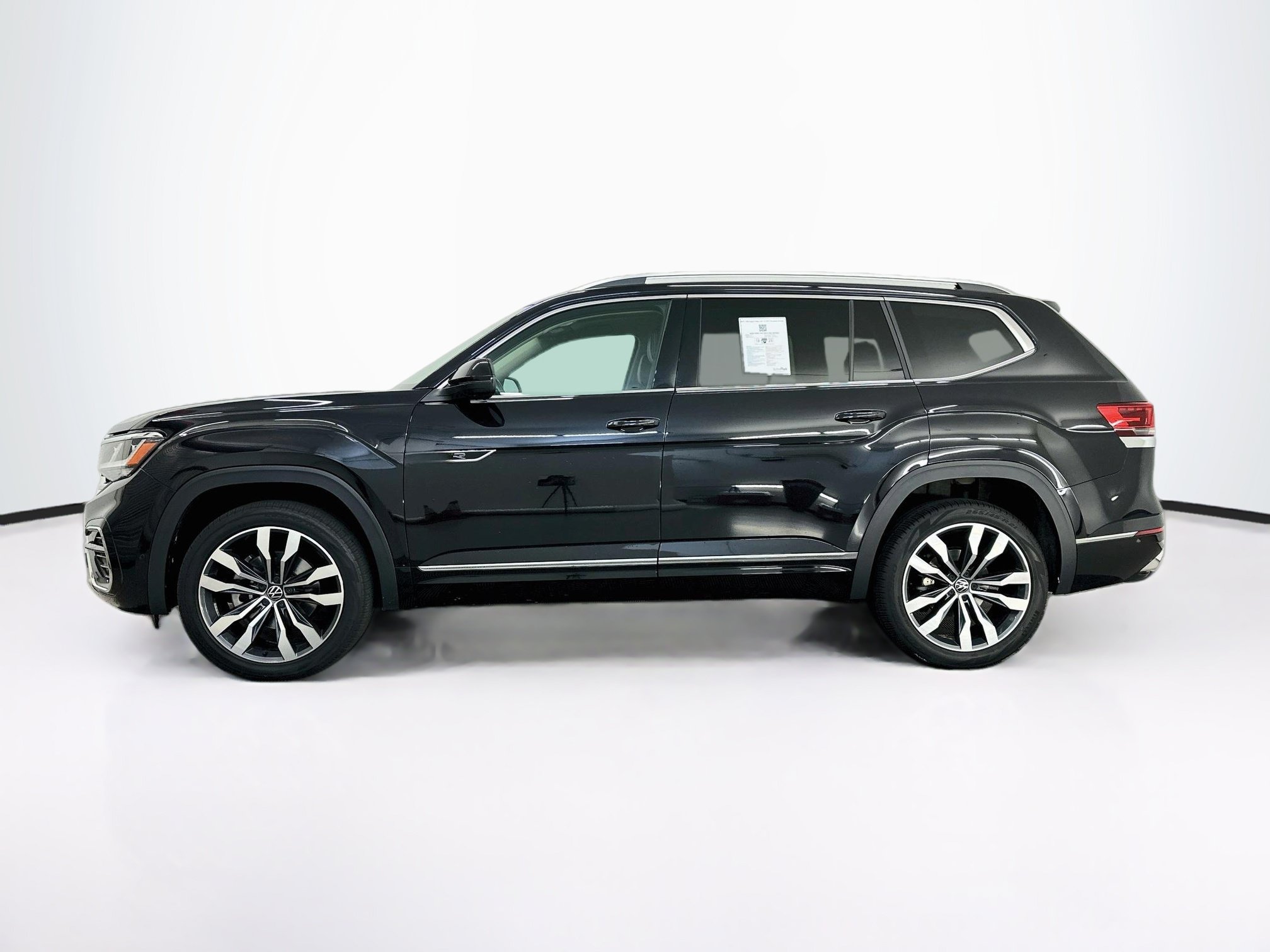 Used 2023 Volkswagen Atlas SEL Premium AWD/4WD image 4