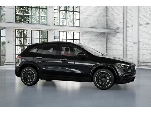 New 2026 Mercedes-Benz GLA 35 AMG 4MATIC image 14