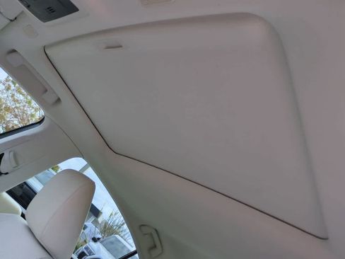 Used 2022 Lexus ES 300h image 19