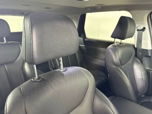 Used 2022 Hyundai Palisade SEL w/ Premium Package image 28