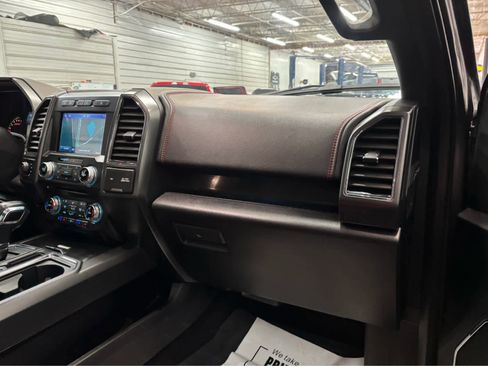 Used 2018 Ford F150 Lariat w/ Equipment Group 502A Luxury image 29