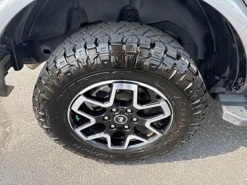 Used 2023 Ford Bronco Outer Banks AWD/4WD image 15