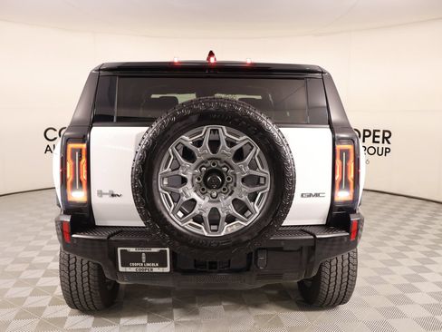Used 2025 GMC Hummer EV 3X AWD/4WD image 22