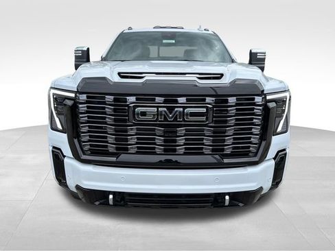 New 2026 GMC Sierra 2500 Denali Ultimate AWD/4WD image 2