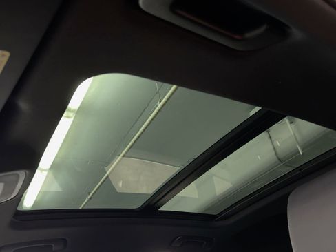 New 2025 Audi Q3 2.0T Premium image 16