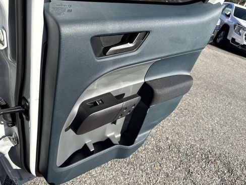 Used 2023 Ford Maverick XL image 18