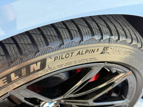 Used 2024 BMW M2 image 21