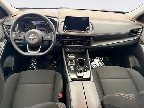Used 2023 Nissan Rogue S image 14