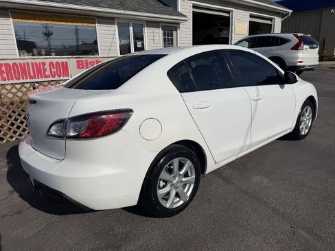 Used 2010 MAZDA MAZDA3 i Touring FWD image 7