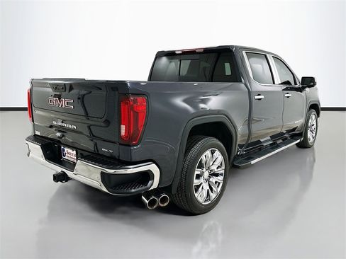 Used 2024 GMC Sierra 1500 SLT image 7