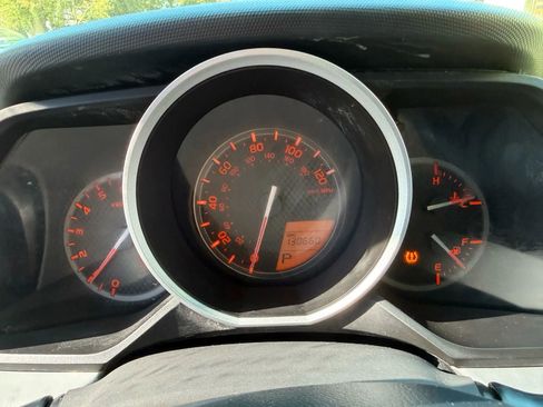 Used 2011 Toyota 4Runner SR5 w/ Convenience Pkg image 12