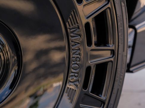 Used 2024 Land Rover Range Rover Autobiography image 60