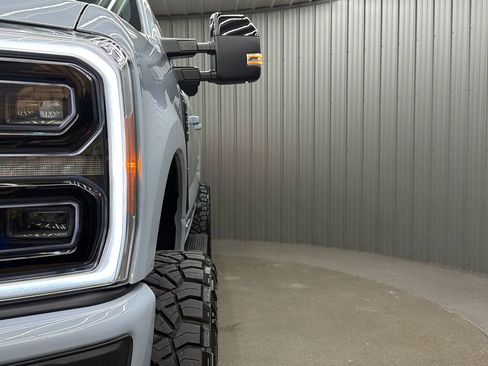 Used 2025 Ford F250 Platinum image 17
