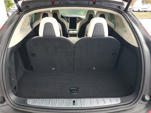 Used 2018 Tesla Model X 100D image 10