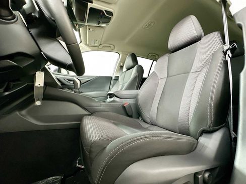 Certified 2025 Subaru Outback Premium w/ Popular Package #1A image 18