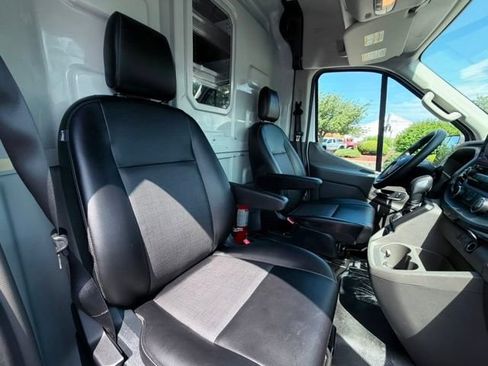 Used 2020 Ford Transit 250 Medium Roof RWD image 17