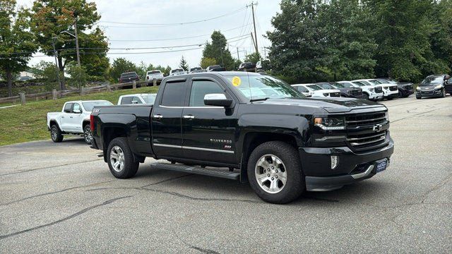Used 2018 Chevrolet Silverado 1500 LTZ Z71 AWD/4WD image 2