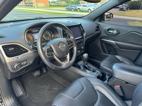 Used 2019 Jeep Cherokee High Altitude image 13