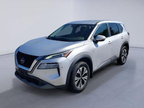 Used 2022 Nissan Rogue SV AWD/4WD image 2