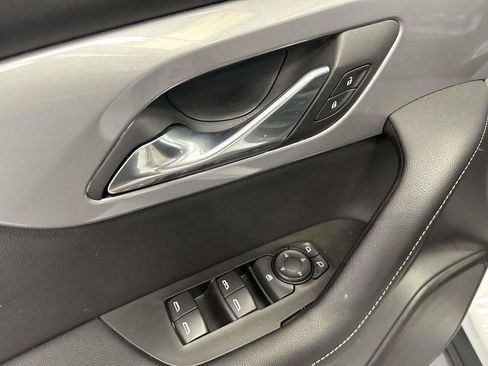 Used 2025 Chevrolet Blazer LT FWD image 17