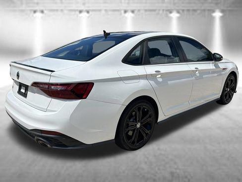 Certified 2022 Volkswagen Jetta GLI Autobahn w/ GLI Black Package FWD image 6