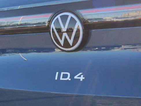 New 2026 Volkswagen ID.4 Pro S image 8
