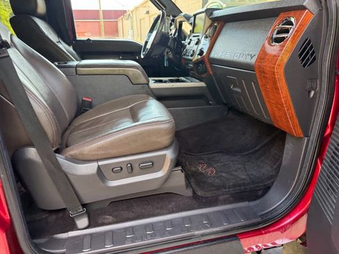 Used 2016 Ford F250 King Ranch w/ King Ranch w/Chrome Package AWD/4WD image 34