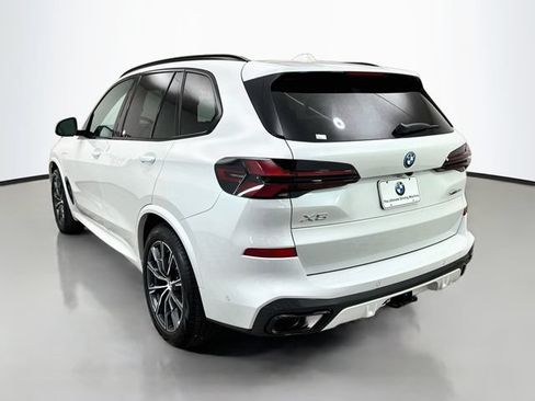 Used 2026 BMW X5 xDrive50e w/ Executive Package AWD/4WD image 5