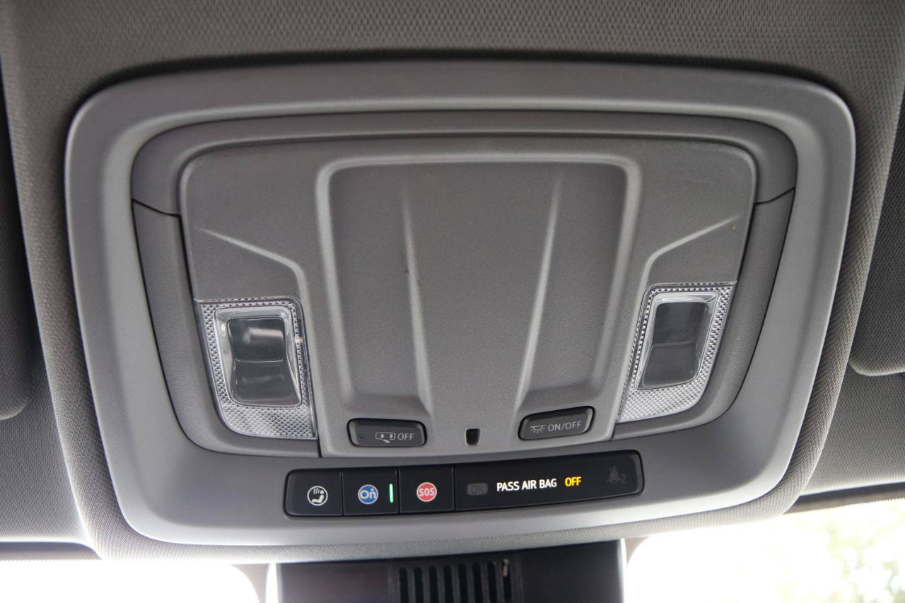Used 2025 GMC Sierra 1500 SLT AWD/4WD image 44