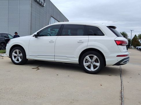 Used 2021 Audi Q7 2.0T Premium Plus w/ Premium Plus Package AWD/4WD image 5