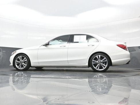 Used 2018 Mercedes-Benz C 300 Sedan w/ Premium Package image 29