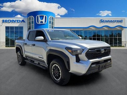 Used 2024 Toyota Tacoma TRD Off-Road AWD/4WD image 1