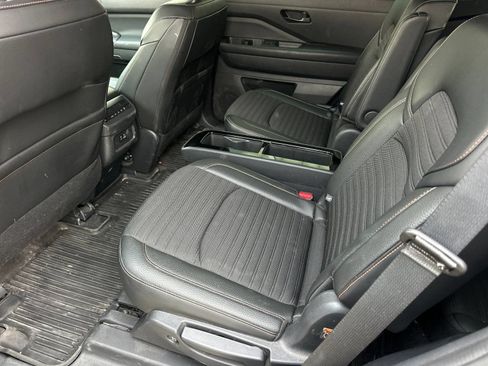 Used 2024 Nissan Pathfinder Rock Creek AWD/4WD image 11