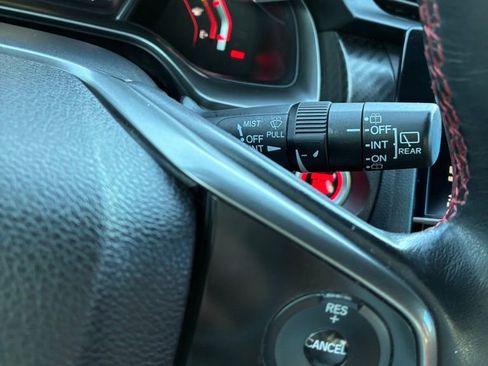 Used 2018 Honda Civic Type R image 27