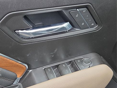 New 2026 GMC Canyon Denali image 13