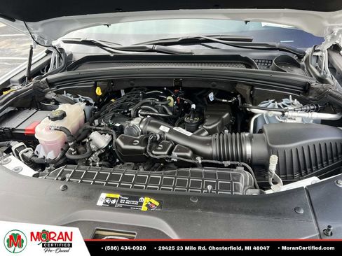 Used 2024 Jeep Grand Cherokee Altitude AWD/4WD image 10
