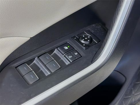 Used 2023 Toyota RAV4 XLE AWD/4WD image 20